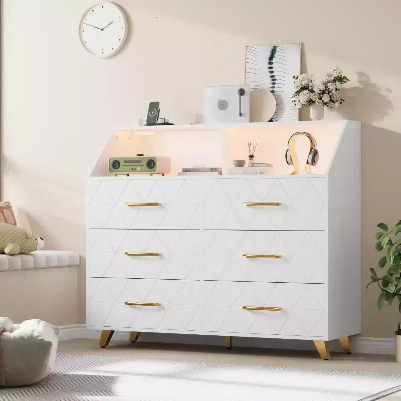 6-Drawer Dresser with Charging Station - Freestanding Storage Cabinet for Bedroom Living Room