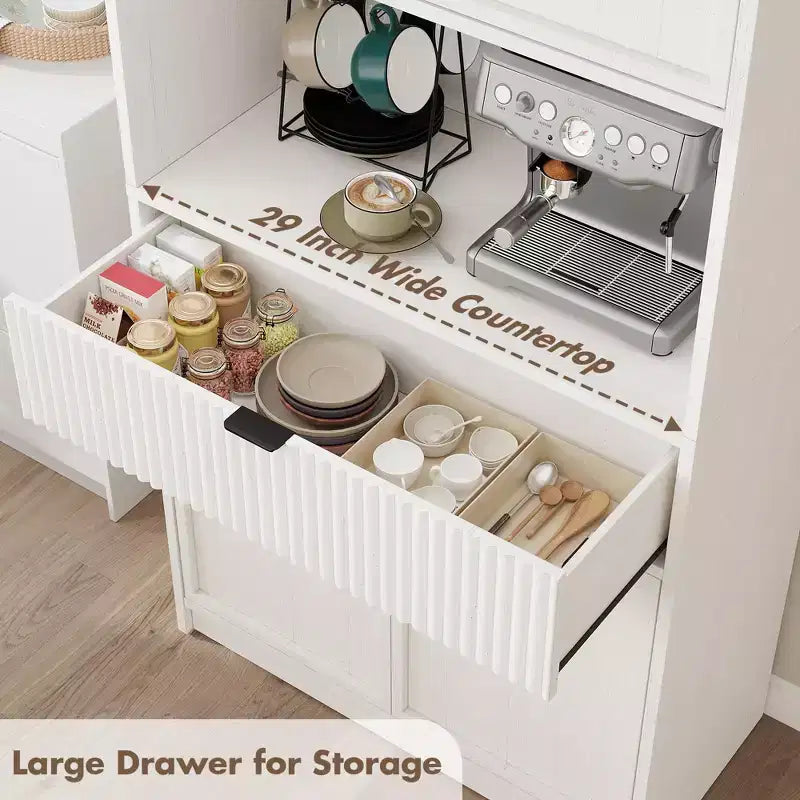 Credenza alta da cucina 70", credenza in legno scanalato con ripiani regolabili, mobiletto indipendente per il bagno