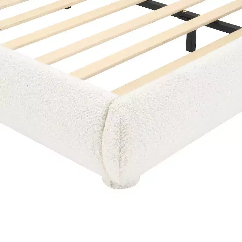 Christopher Knight Home Emilia Letto a piattaforma moderno imbottito con testiera ricurva