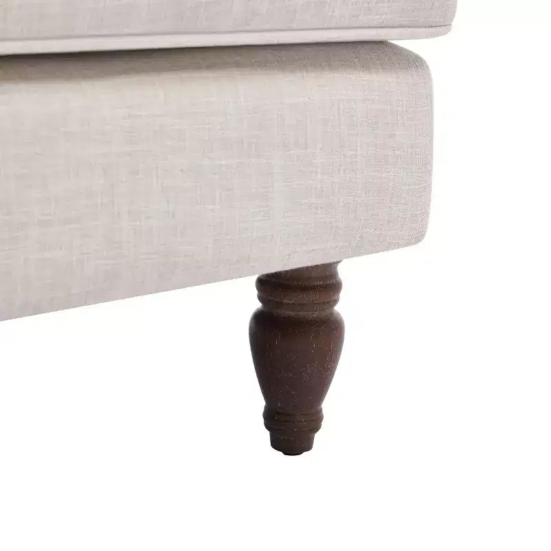 Poltrona GDFStudio Sidney Accent con tessuto in lino imbottito e gambe in legno massello
