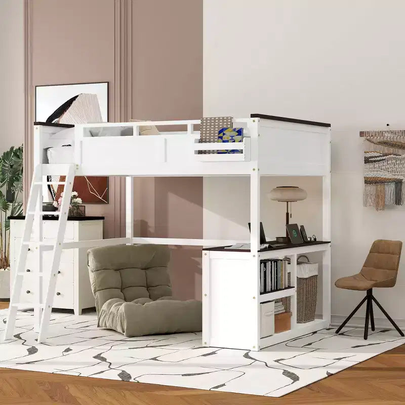 Letto a soppalco Queen Size con scrivania e mensole integrate, struttura in legno salvaspazio con box contenitore e USB, bianco