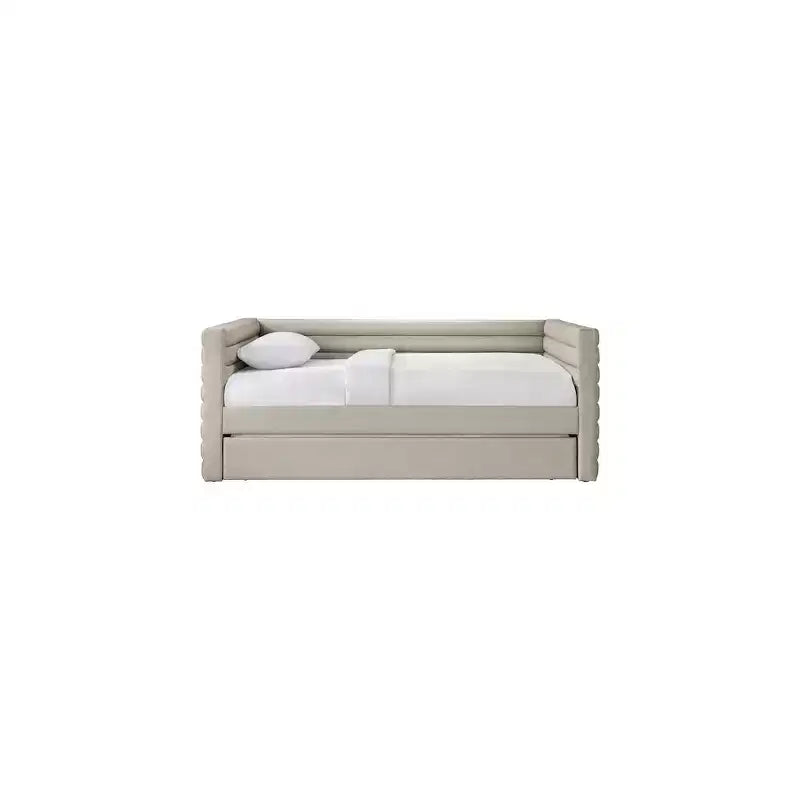 Meridian Furniture, Letto a giorno doppio in pelle vegana Beverly