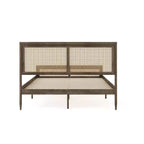 Letto a piattaforma Martha Stewart Jax in legno massello con testiera e pediera in rattan, non richiede rete a molle