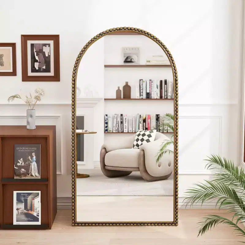 Specchio intero in metallo retrò Okak 65*35 pollici con supporto, elegante specchio ad arco, specchio da terra per soggiorno, camera da letto