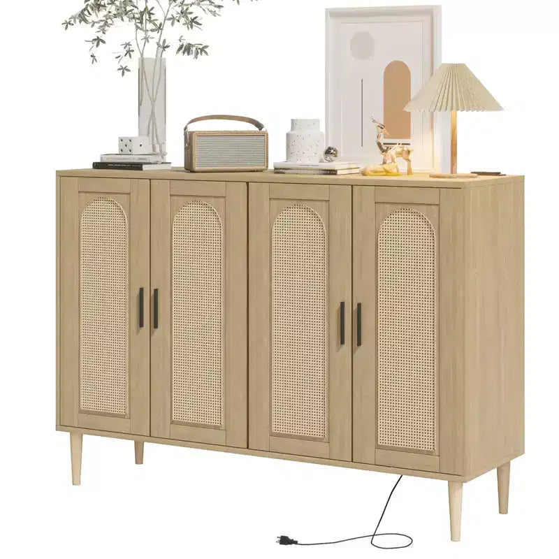 CuisinSmart Mobile Buffet in Rattan, Mobile Contenitore Boho, Mobile Bar con 4 Ante e Presa di Corrente per Cucina, Sala da Pranzo, Soggiorno