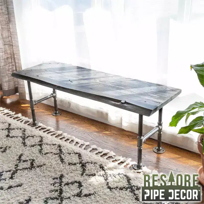 Panca accentata RESTORE Riverstone Grey in legno massello con bordo vivo di Pipe Decor