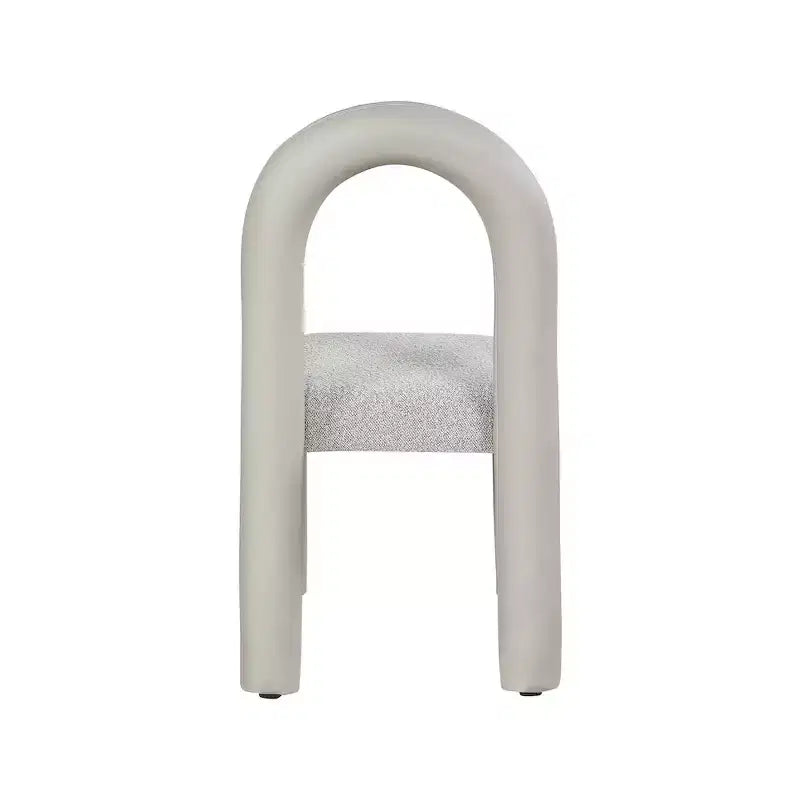 Meridian Furniture, Sedia da Pranzo Amari in Ecopelle e Tessuto Bouclé, Set da 2