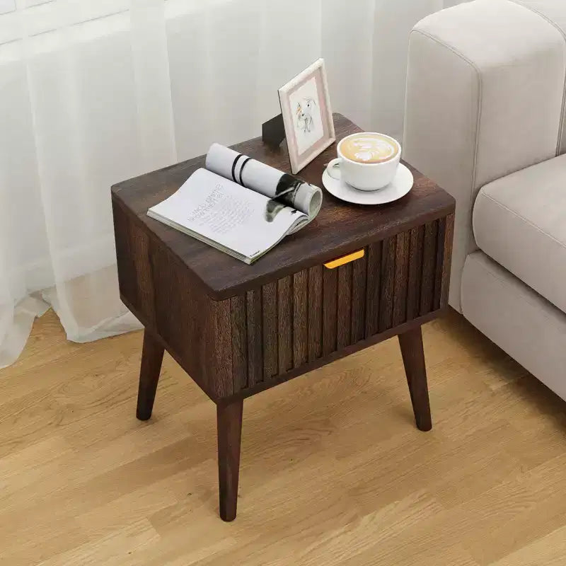Dyonery, comodino con scanalature in noce da 20 pollici, set da 1/2, tavolino da salotto moderno di metà secolo con cassetto, comodino in legno massello per soggiorno