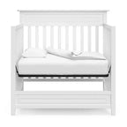 Culla trasformabile 4-in-1 Storkcraft Petal con materasso