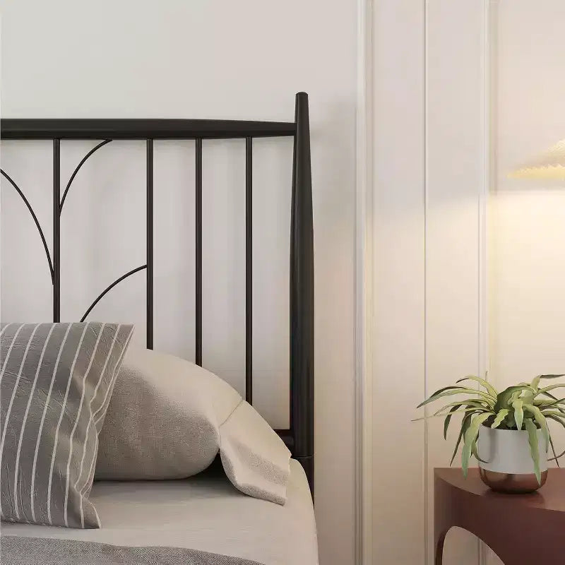 Struttura Letto Matrimoniale in Metallo - Base Letto a Piattaforma Robusta con Spazio Contenitore, Supporti in Acciaio, Nessuna Rete a Molle Necessaria, Facile da Montare, Silenziosa, Nera