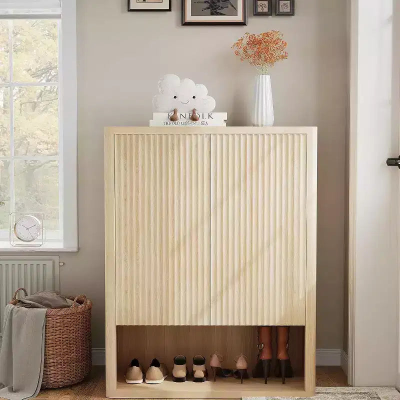Shoe Storage Cabinet for Entryway, Slim Wooden Shoe Organizer with Fluted Doors & Adjustable Shelves, Narrow Shoe Rack for Hallway, Porch, Oak