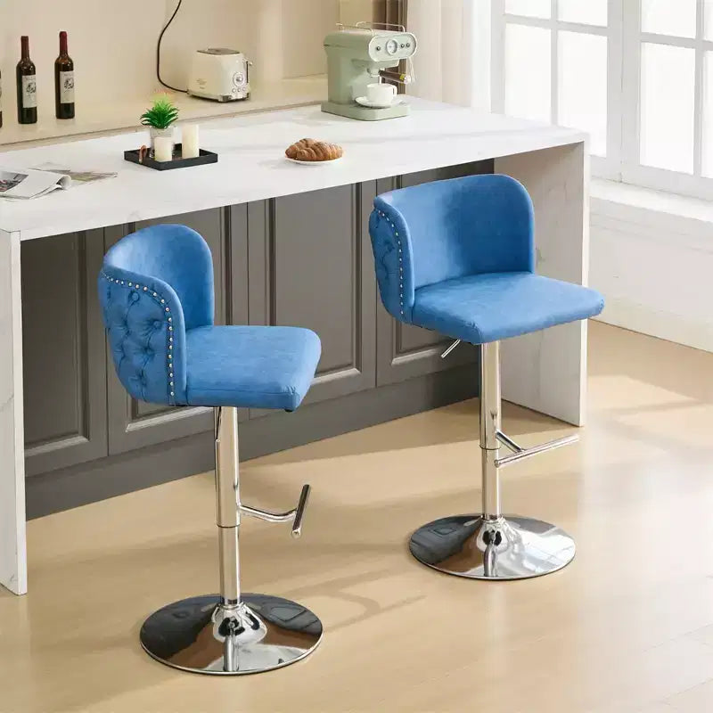 Set di 2 sgabelli da bar, sedie da bar imbottite girevoli a 360°, sgabelli da bar moderni con schienale completamente trapuntato, sgabello regolabile in altezza