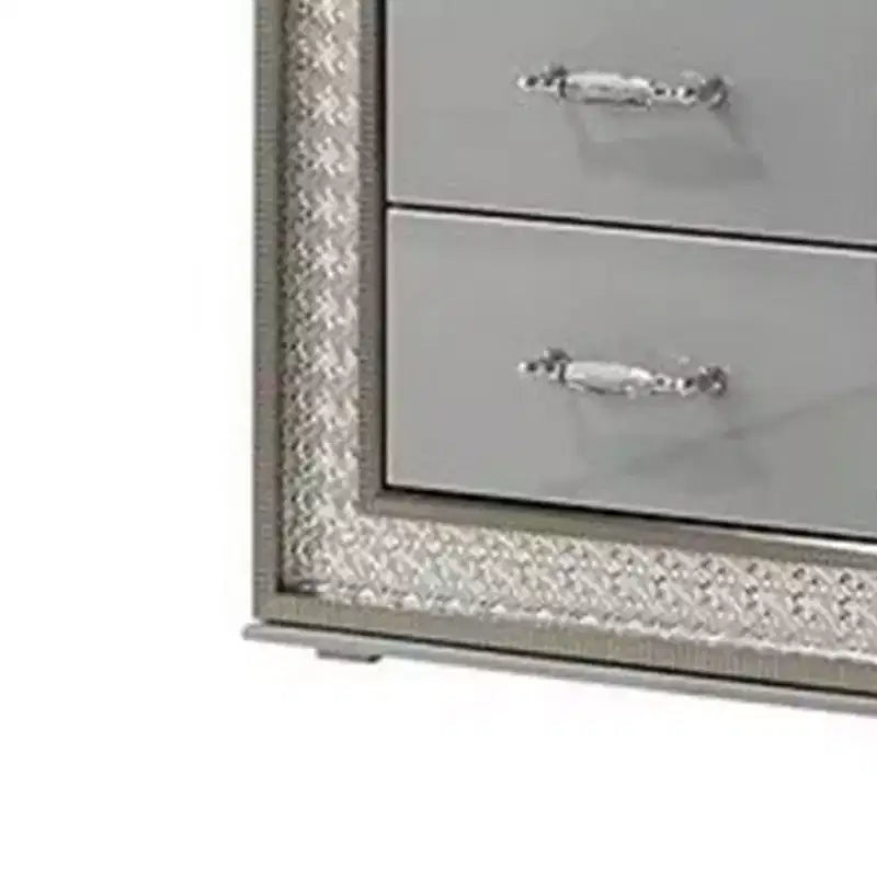 Comodino Royal Hampton con 2 cassetti, modanatura a scaglie, legno grigio metallizzato