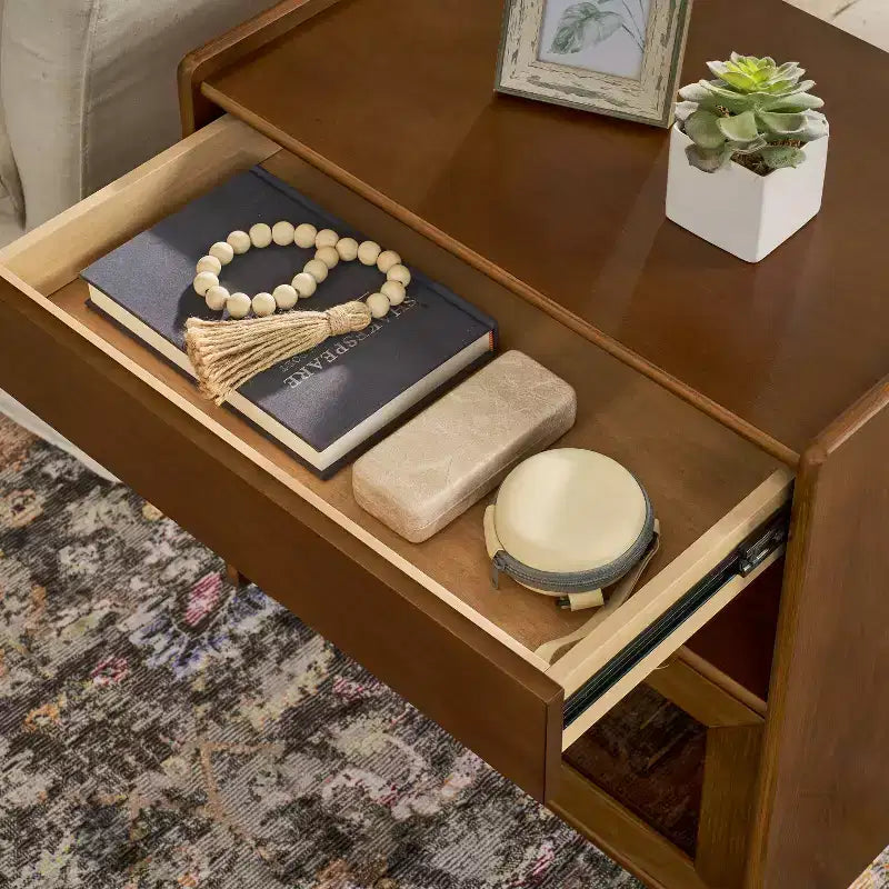 Cassettiera da trucco con ripiani aperti e cassetti in vetro, con dock di ricarica, presa e 2 cassetti; mobile laterale per soggiorno/sala ricevimento/dormitorio.
