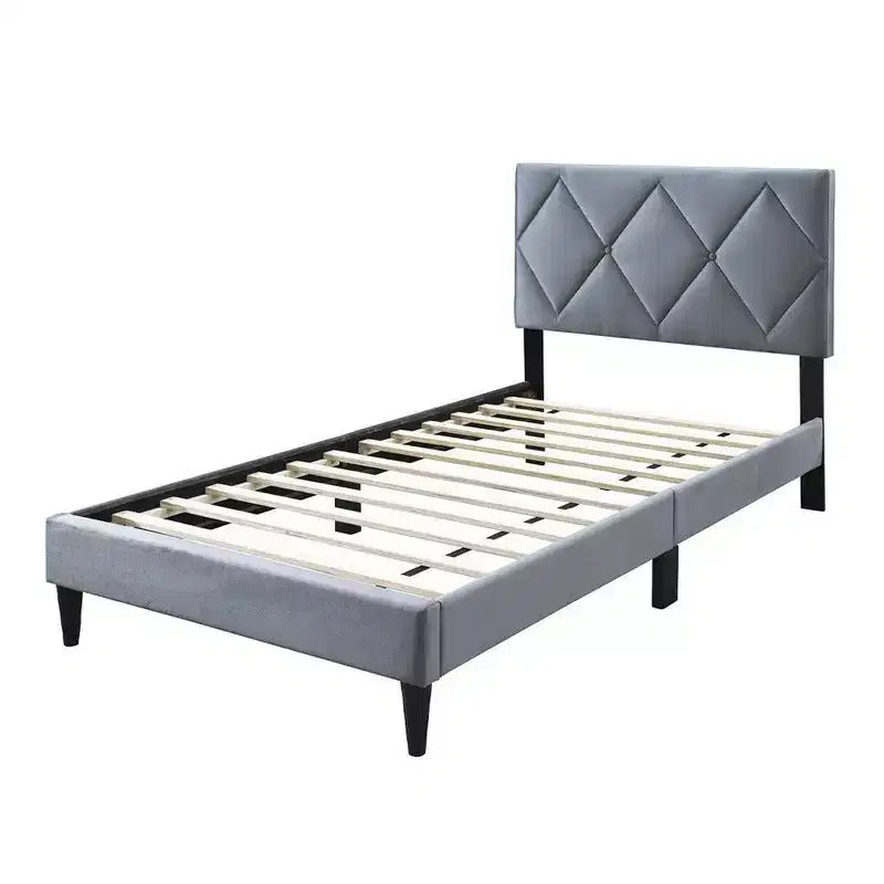 Letto Matrimoniale Royal Hampton, Rivestimento in Velluto Grigio Trapuntato, Impuntura a Rombo