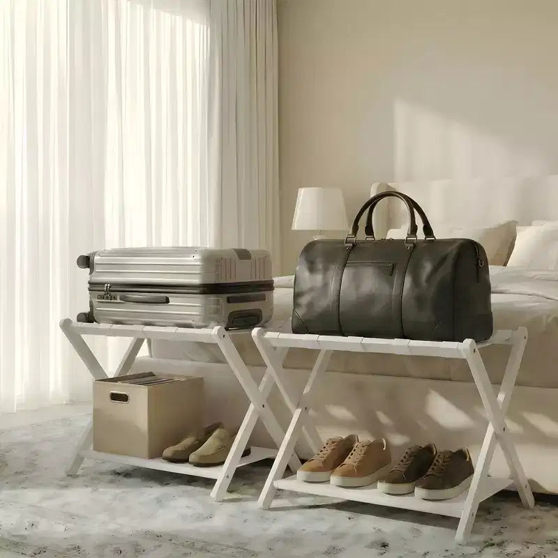 Stand Pieghevole in Bambù per Valigie con Ripiano, Cinghie Durevoli in Nylon, Capacità 50 kg per Camere da Letto, Camere per Ospiti, Soggiorni, Hotel