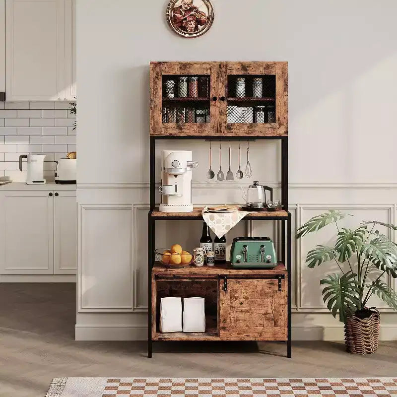 Ripiano per microonde industriale a 5 livelli con armadietti e ripiani aperti, scaffale da cucina per forni con presa di corrente, bancone da caffè stile rustico per sala da pranzo, marrone