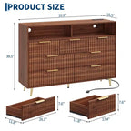 Comò a 7 cassetti scanalato, largo 137 cm, cassettiera moderna con luci a LED e stazione di ricarica, maniglie dorate, contenitore a giorno