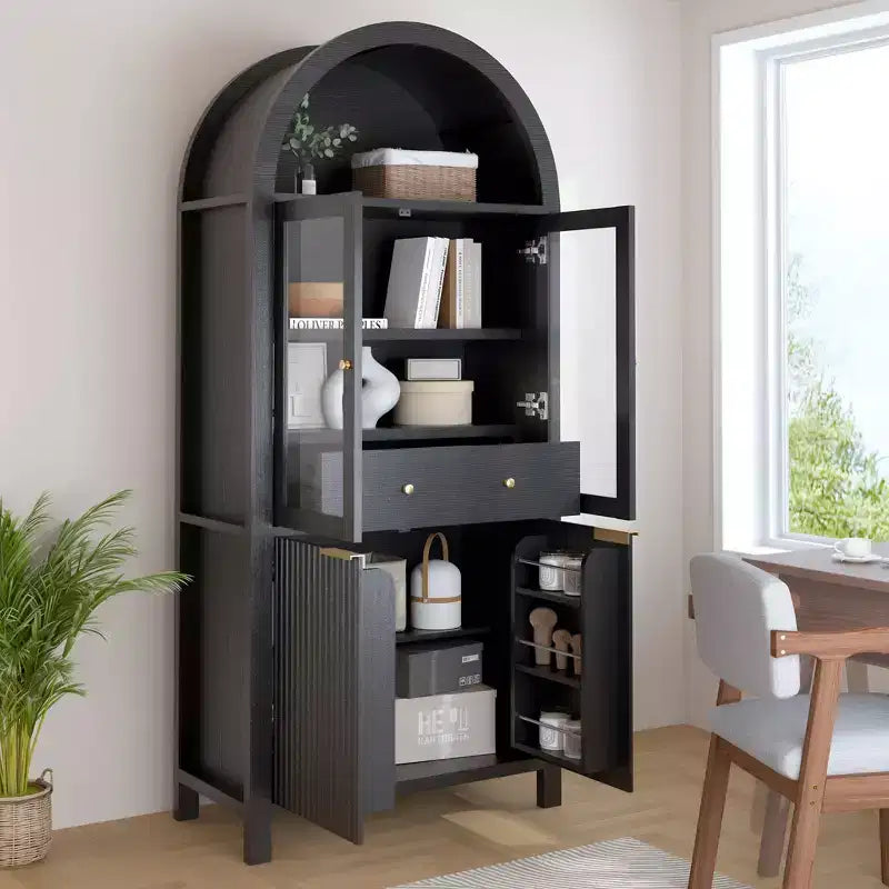 Dispensa da cucina alta ad arco e scanalata Zeus & Ruta 71 con anta in vetro, ripiani regolabili, cassetto nascosto