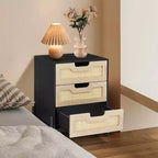 Comodino in Rattan, Comodino Boho in Vimini con Gambe in Metallo, Tavolino Moderno Intrecciato per Piccoli Spazi, Tavolino Autoportante per Camera da Letto