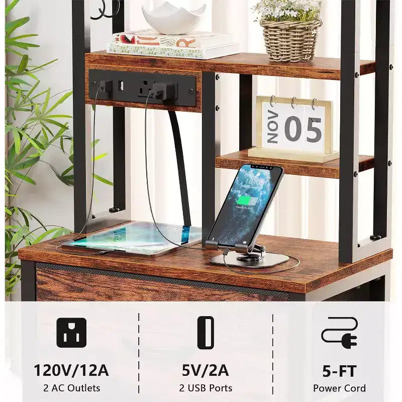 Comodino alto Qwatto da 45.3 pollici con stazione di ricarica USB e luce, comodino con 3 cassetti in tessuto, libreria per camera da letto piccola, dormitorio, finitura marrone