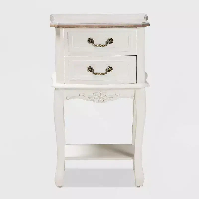 Comodino Amalie a 2 cassetti in legno Bianco/Rovere - Baxton Studio: Stile Francese Provenzale, Maniglie in ottone, Ripiano aperto
