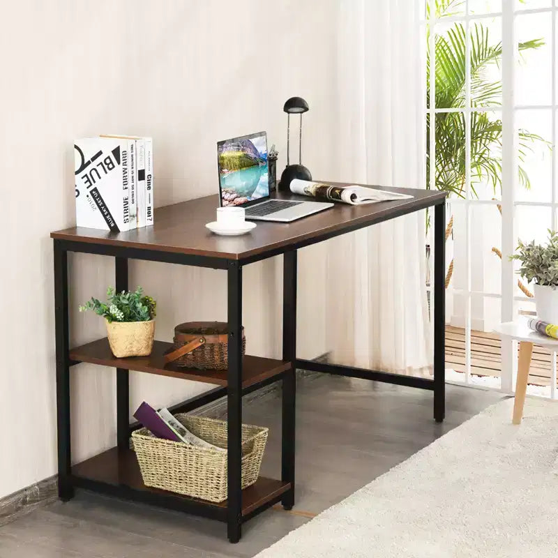 Scrivania per computer Costway da 119 cm, tavolo da ufficio/studio, postazione di lavoro domestica con ripiano regolabile, nero rustico/caffè/marrone