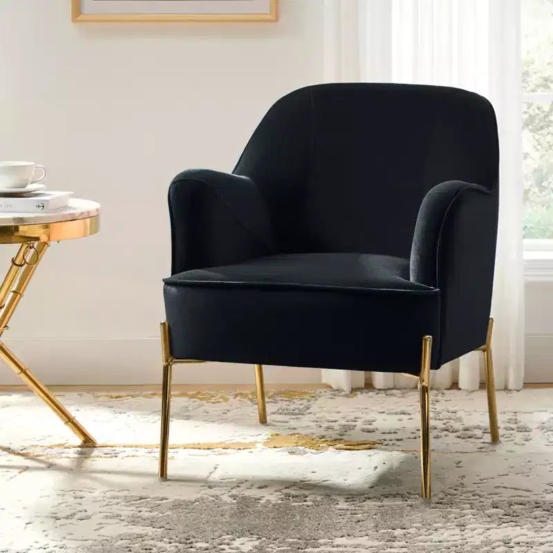 Poltrona d'accento imbottita Odo in velluto comoda per salotto | Karat Home