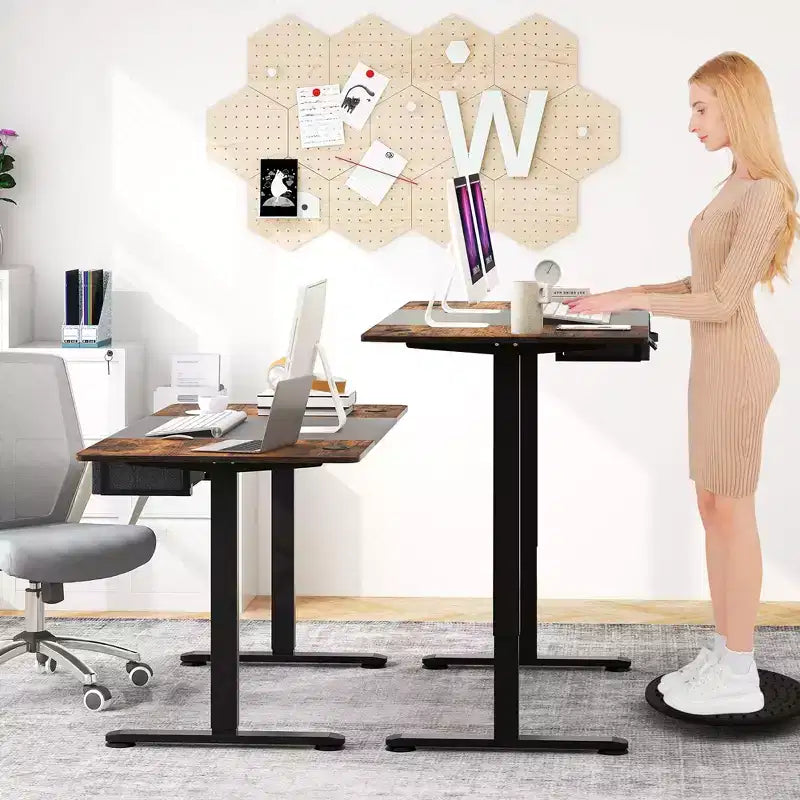 Electric Height Adjustable Standing Desk with USB Port, 139.7 × 71.1 cm