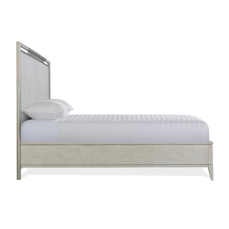 Letto Champagne con pannelli, struttura in legno massello e metallo, King/Queen